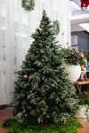 Slika Božićno drvce sa snijegom i ukrasima šiške i berry 210 cm D130 cm 1256 grančica