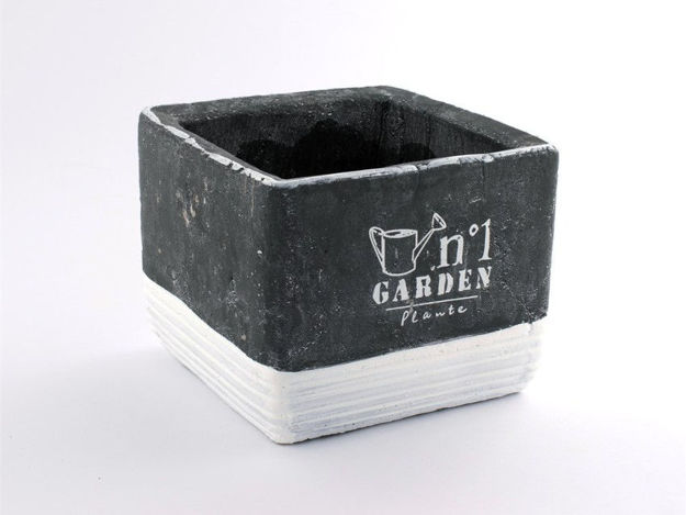 Slika Cement posuda kocka sa natpisom "garden" 13,5x13,5x11cm